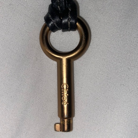 Gorgeous Chloe Paddington Medium sized, Black with Gold lock & key - Picture 8 of 11